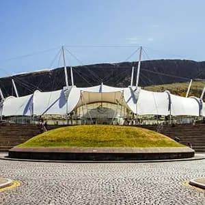 Dynamic Earth