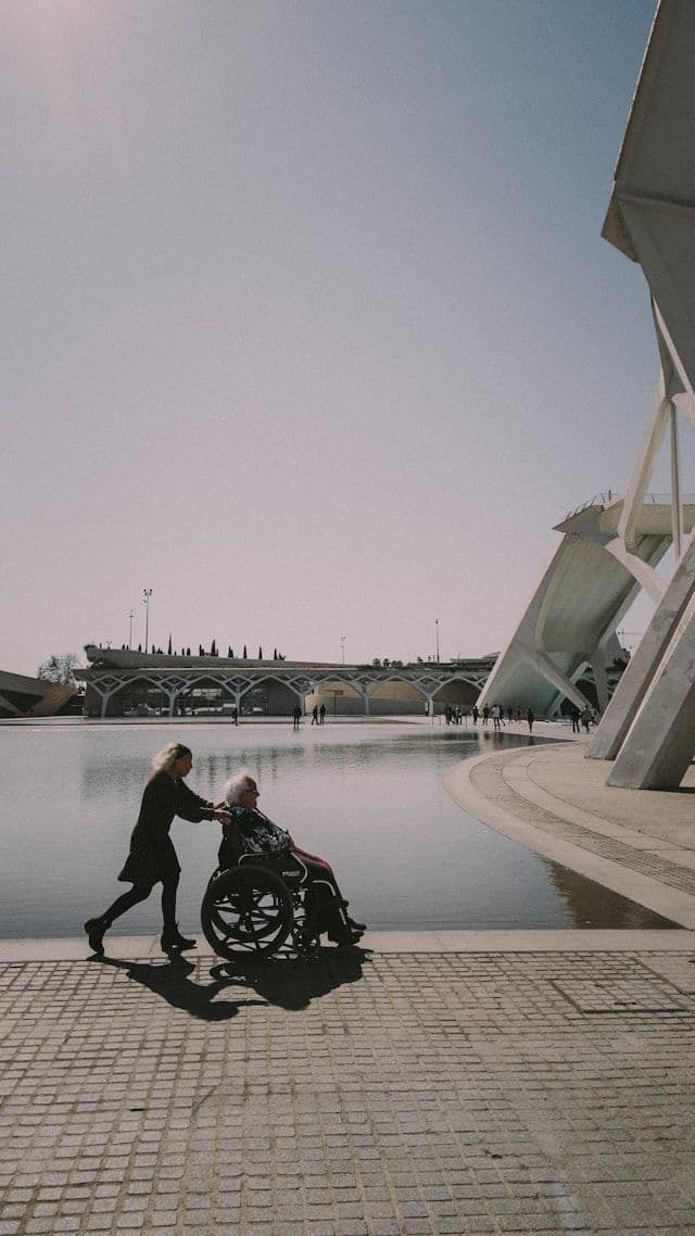 can-i-hire-a-wheelchair